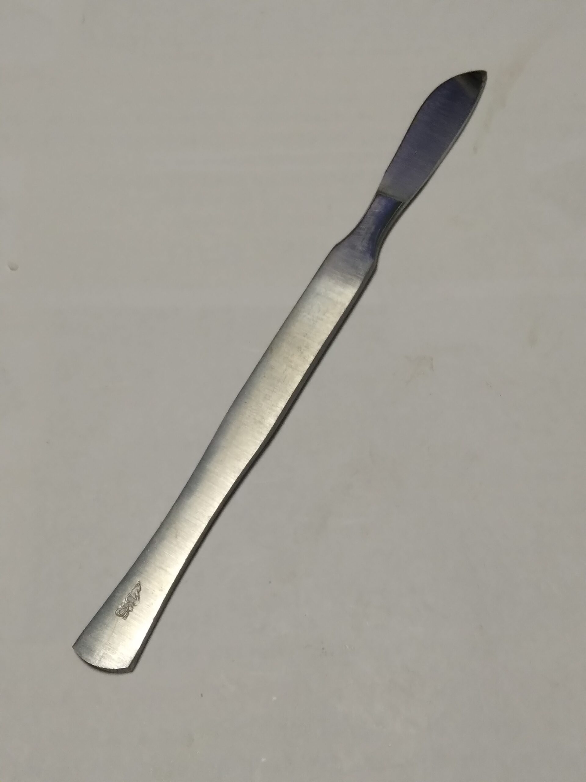 Daugkartinio naudojimo pilvotasis skalpelis 15cm.